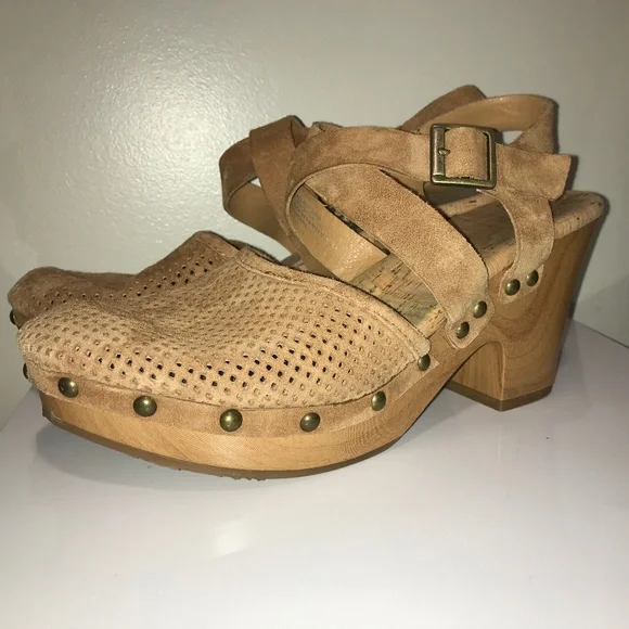 Korks ABLOOM studded perforated suede leather shoes - Picture 14 of 16